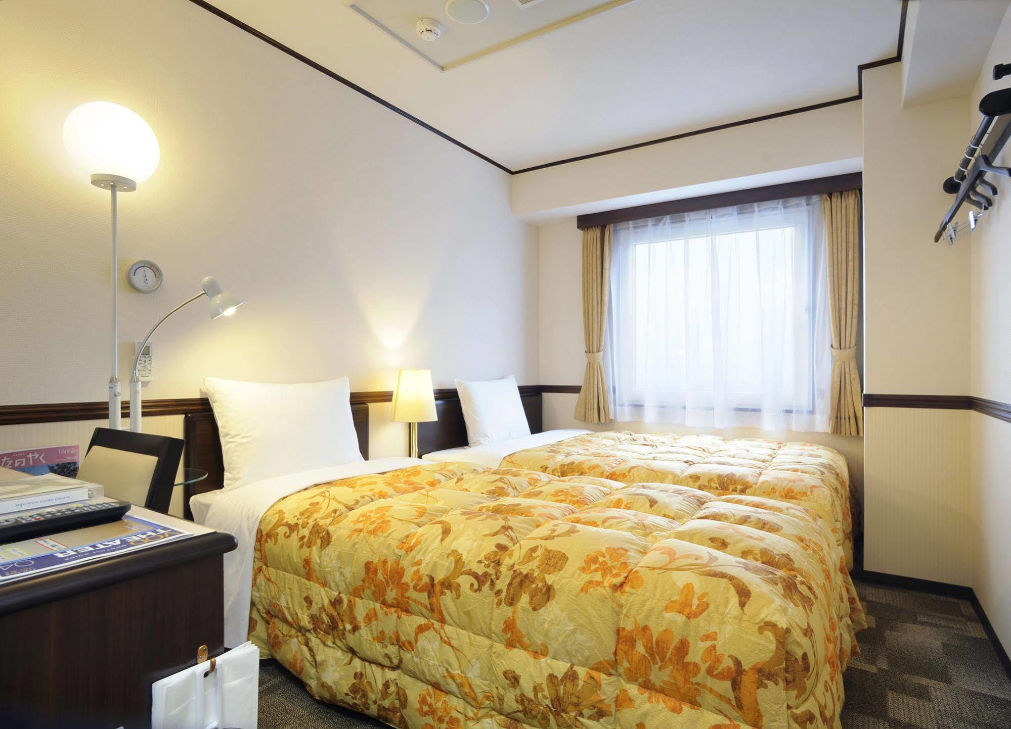 Toyoko Inn Saitama Shintoshin Exterior foto